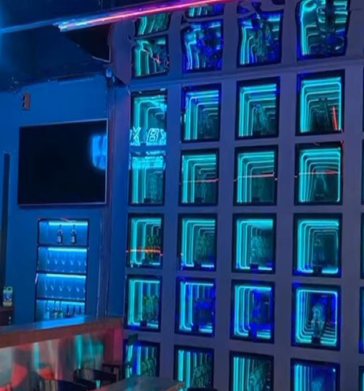 Vägg NeonWall Effekt - 3D InfinityLED DEEP - RGB - 1 m2